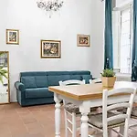 Corte Pini - Corte Aranci -Lucca Center Apartaments Near The Cathedral!
